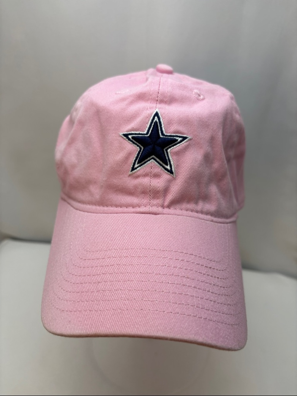 NFL Women’s Pastel Pink Dallas Cowboys Cotton Ball-Cap White and Navy Star Logo